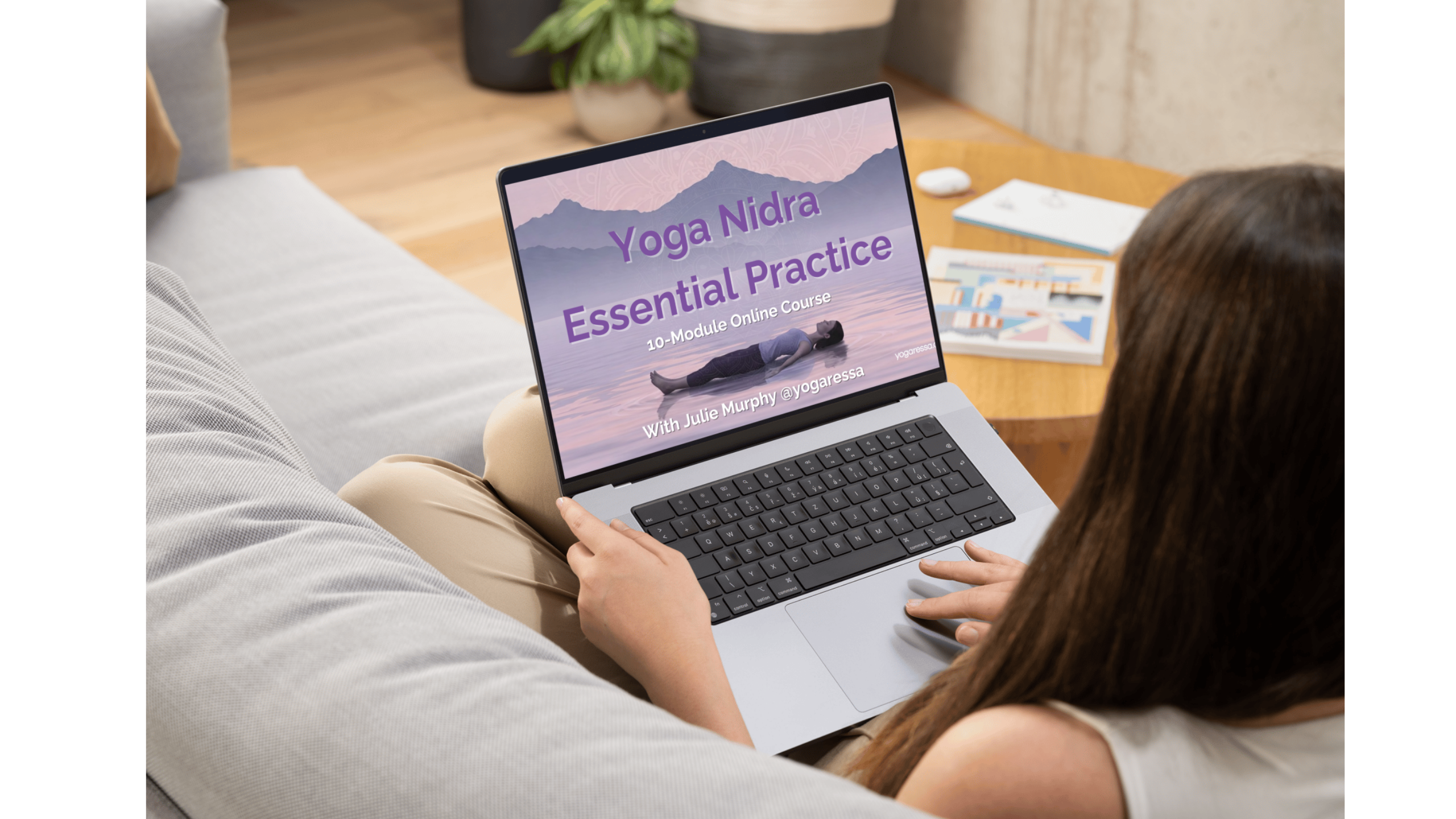 Essentials mockup Thumbnail